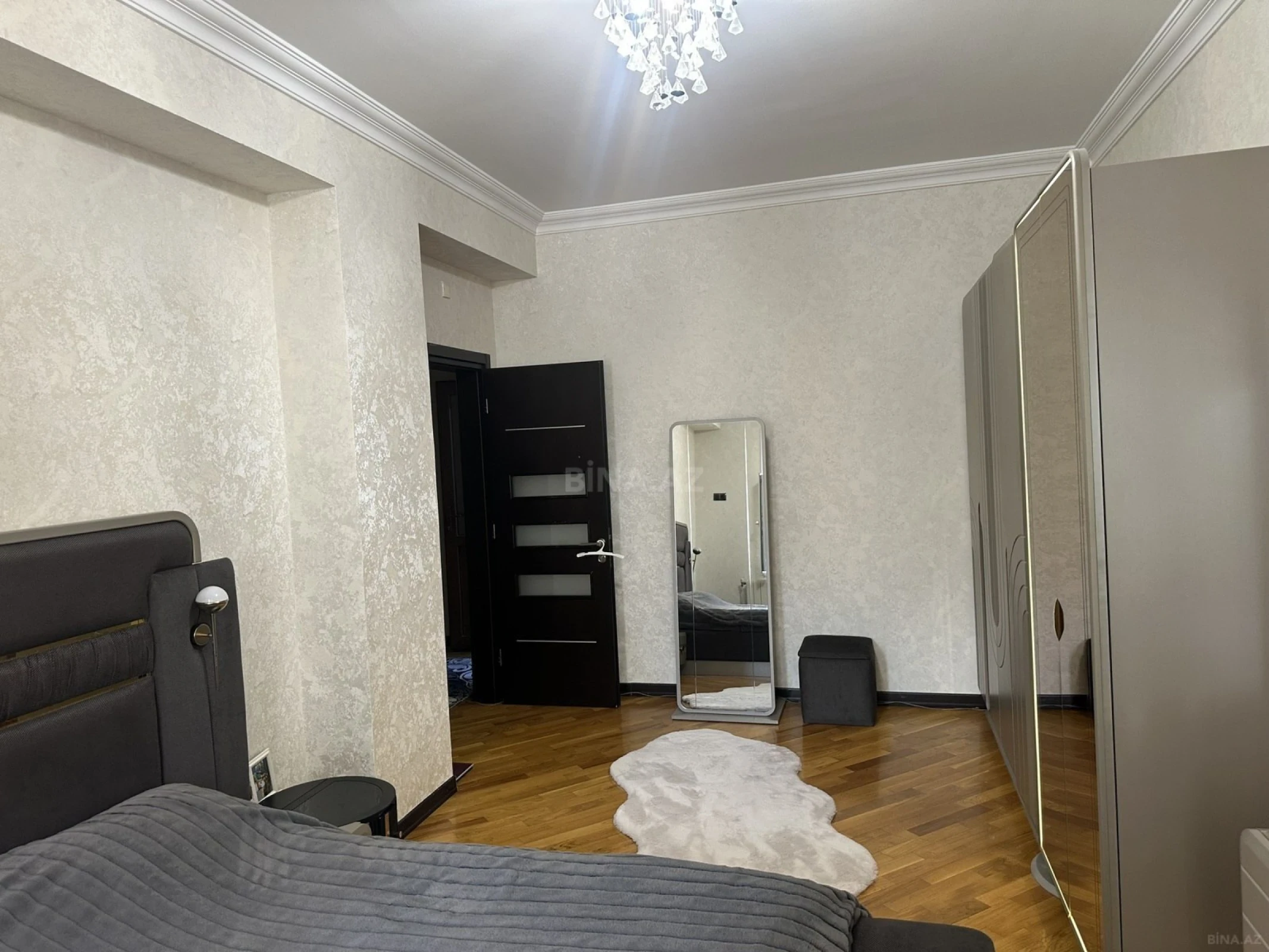 Satılır 3 otaqlı mənzil 100 m²