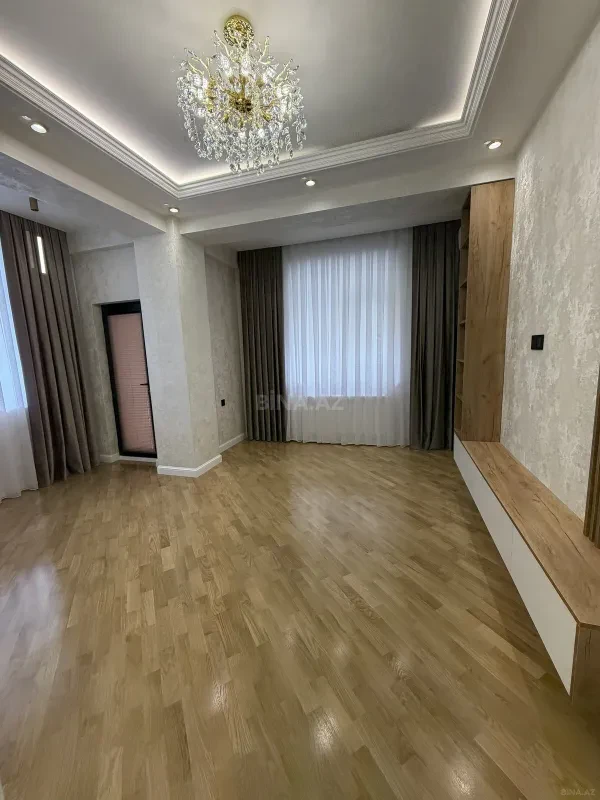 Satılır 3 otaqlı mənzil 103 m²