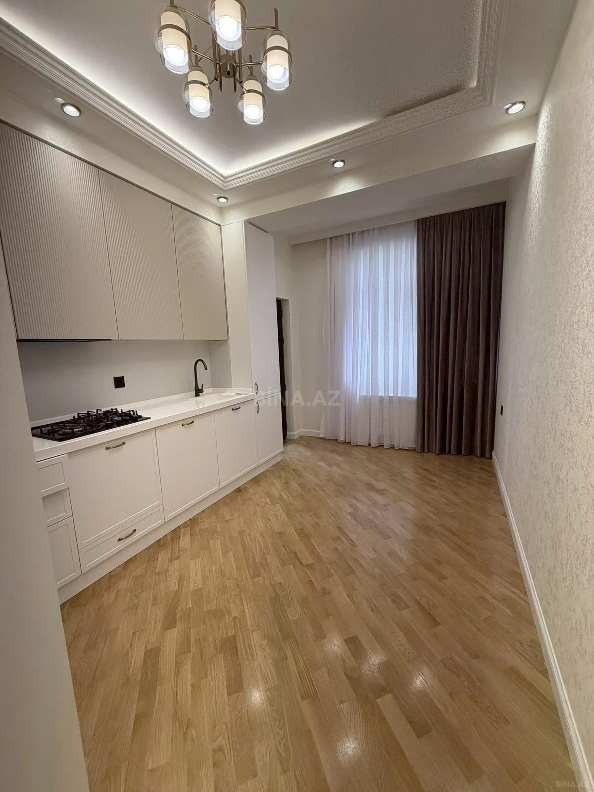 Satılır 3 otaqlı mənzil 103 m²