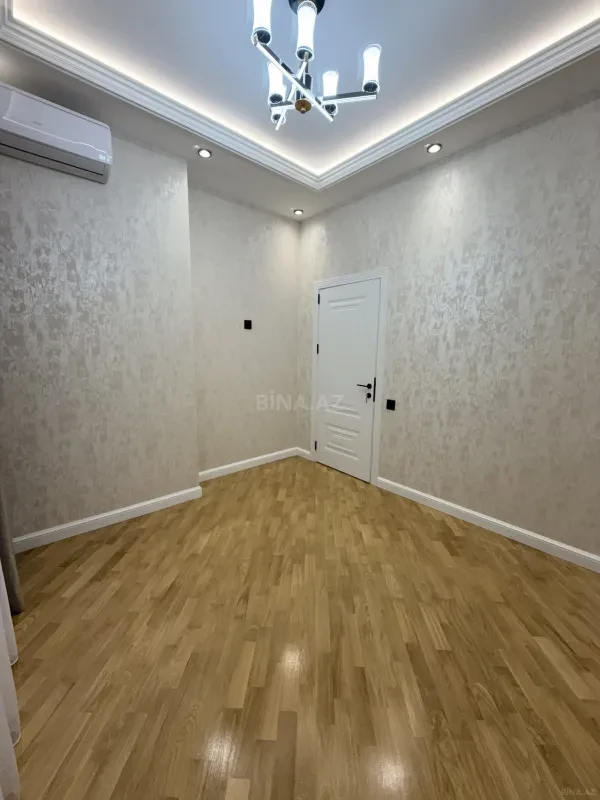 Satılır 3 otaqlı mənzil 103 m²