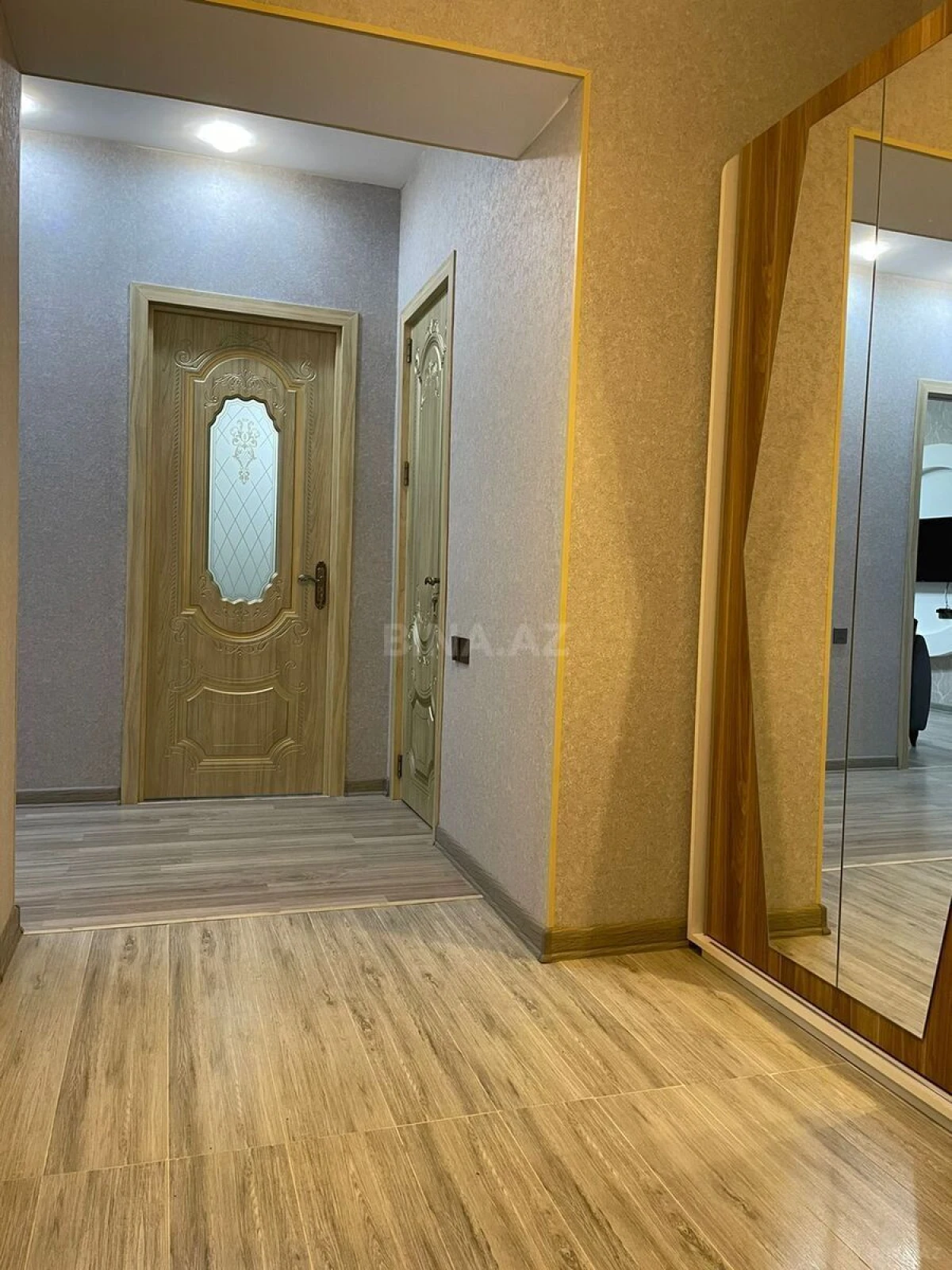Kirayə verilir 3 otaqlı mənzil 107 m²