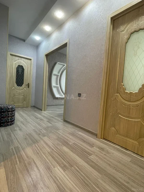 Kirayə verilir 3 otaqlı mənzil 107 m²