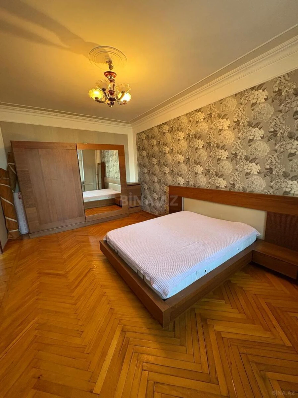Kirayə verilir 3 otaqlı mənzil 90 m²