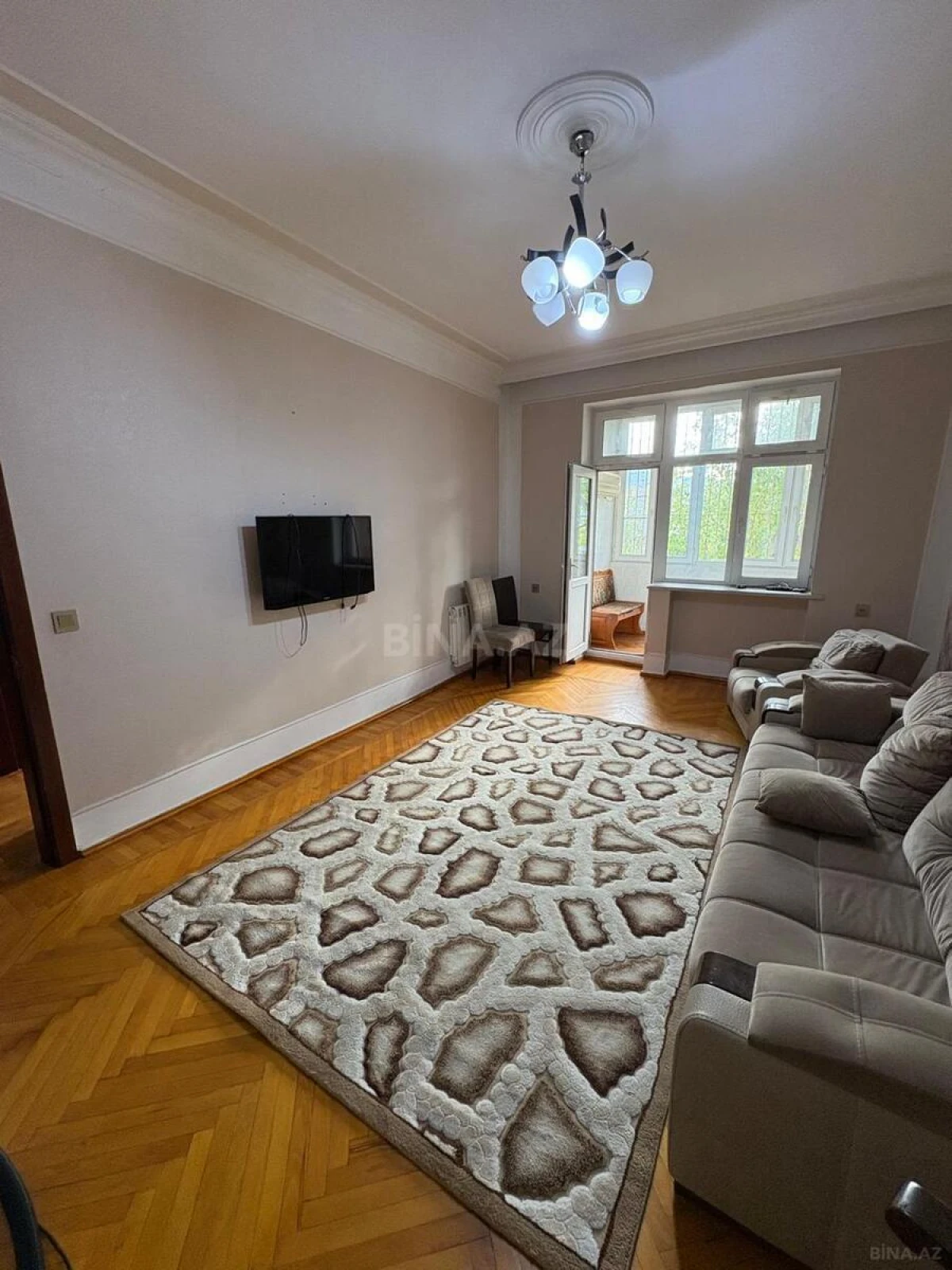Kirayə verilir 3 otaqlı mənzil 90 m²