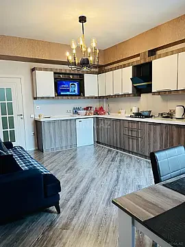 Kirayə verilir 4 otaqlı mənzil 260 m²