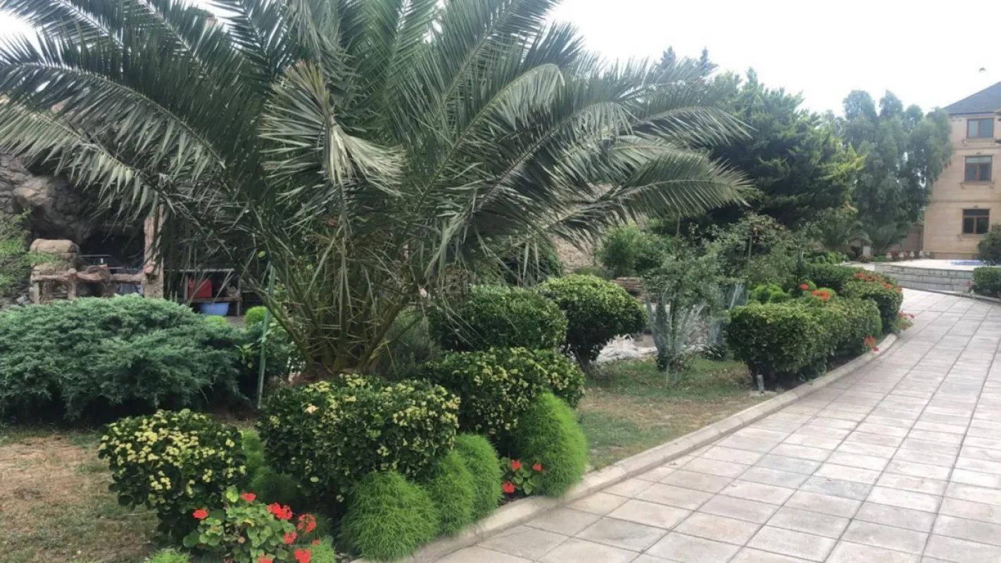 Kirayə verilir 5 otaqlı həyət evi 230 m²