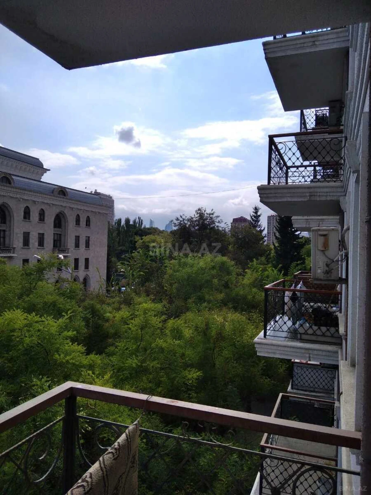 Kirayə verilir 3 otaqlı mənzil 85 m²
