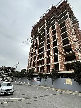Satılır 2 otaqlı mənzil 80.4 m²