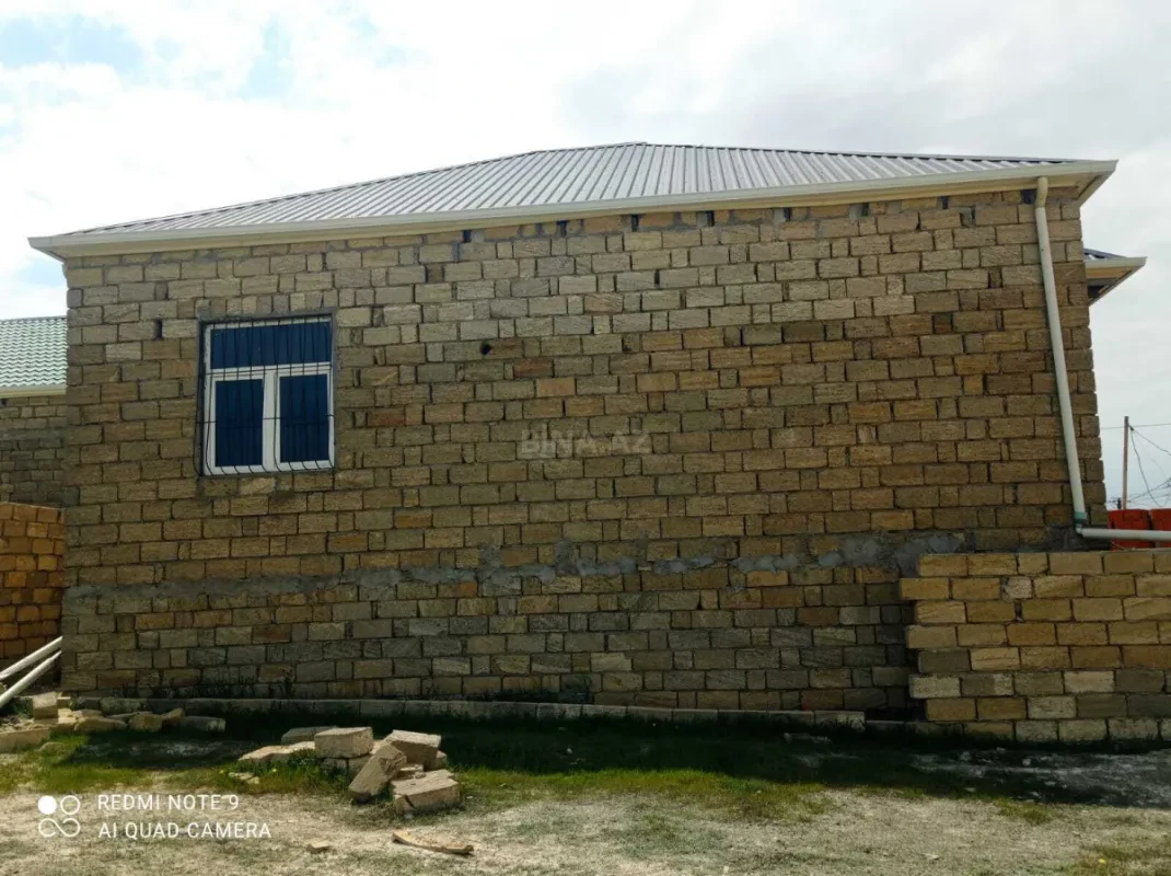 Satılır 3 otaqlı həyət evi 100 m²