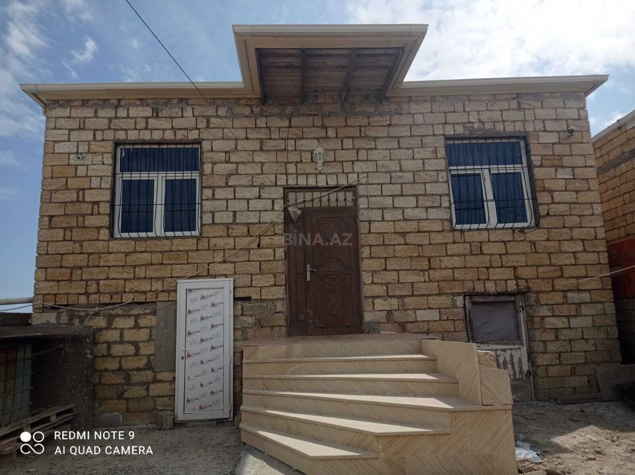 Satılır 3 otaqlı həyət evi 100 m²