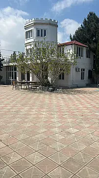 Kirayə verilir 4 otaqlı həyət evi 200 m²