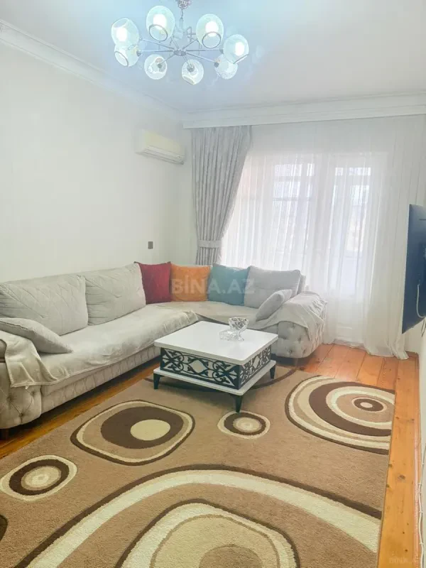 Satılır 3 otaqlı mənzil 90 m²