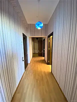Kirayə verilir 2 otaqlı mənzil 80 m²