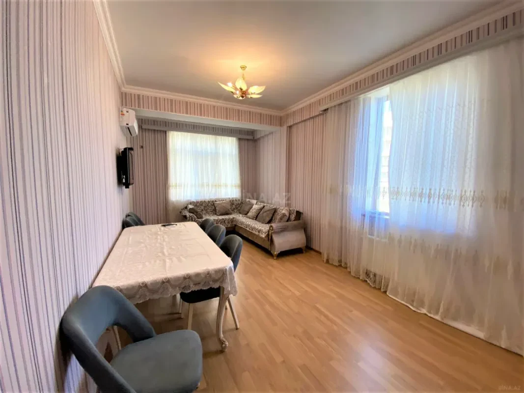 Kirayə verilir 2 otaqlı mənzil 80 m²