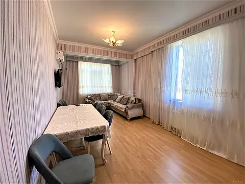 Kirayə verilir 2 otaqlı mənzil 80 m²