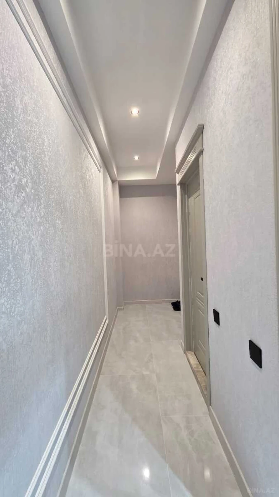Satılır 2 otaqlı mənzil 56 m²