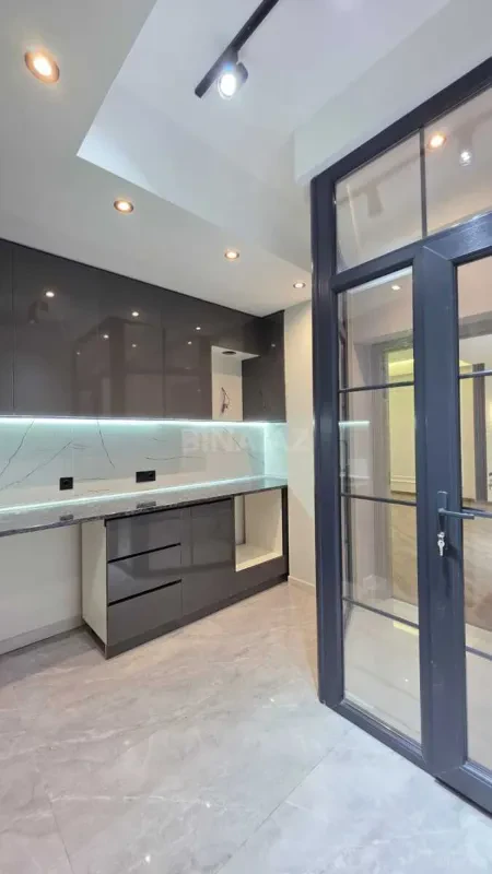 Satılır 2 otaqlı mənzil 56 m²