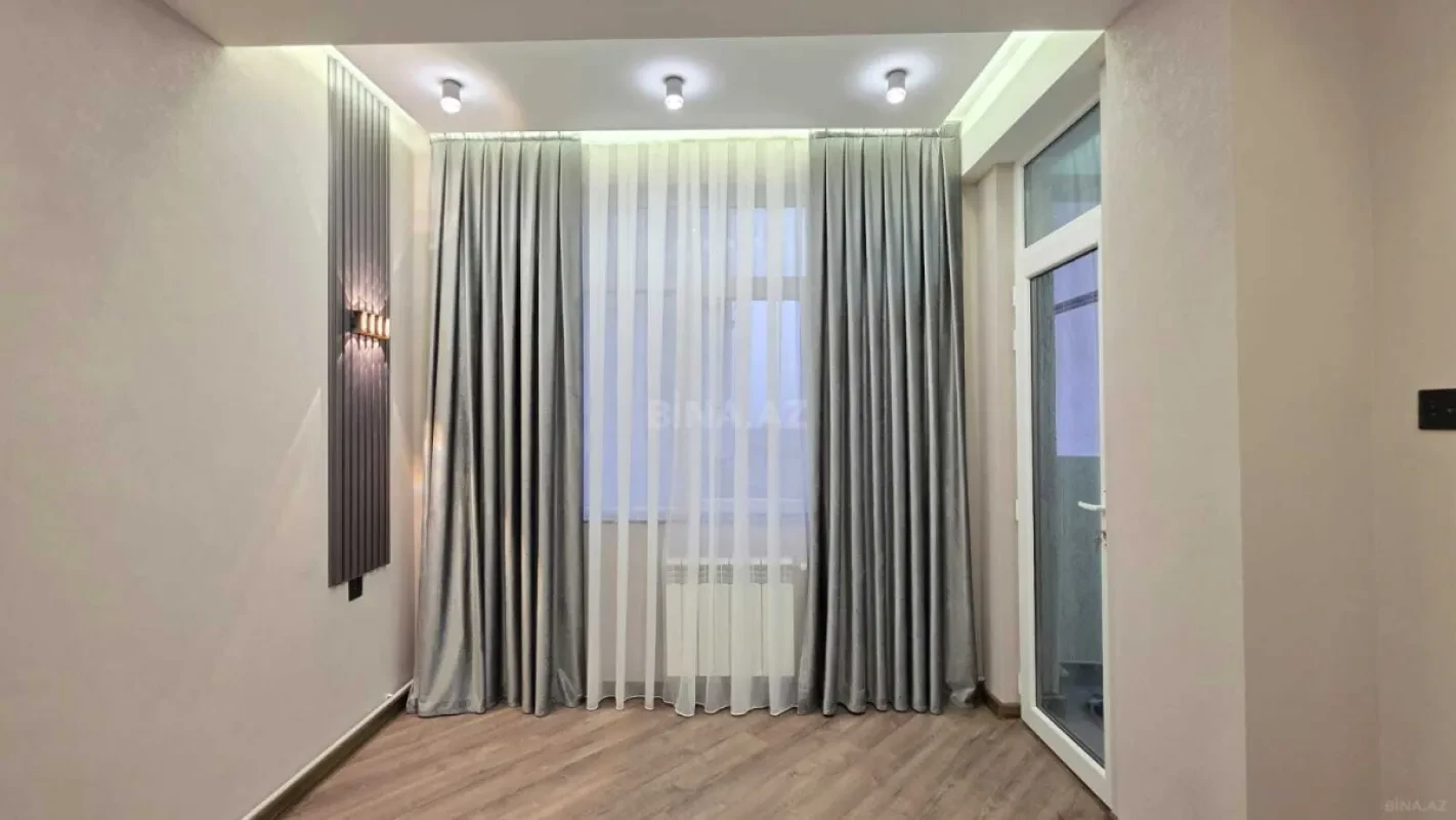 Satılır 2 otaqlı mənzil 56 m²