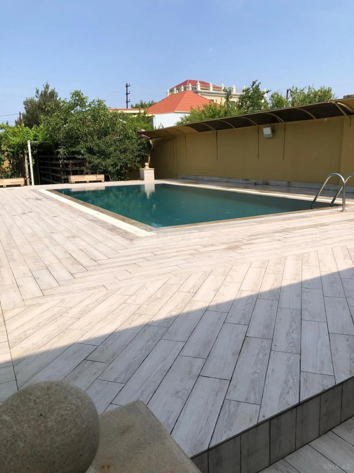 Kirayə verilir 6 otaqlı həyət evi 280 m²