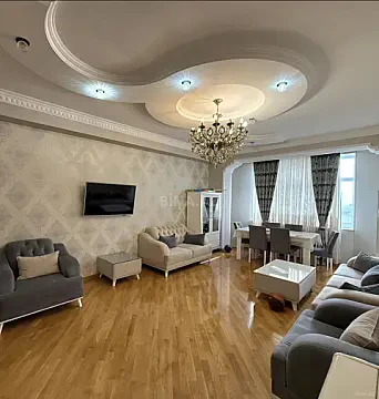 Satılır 4 otaqlı mənzil 130 m² — Bakı, Memar Əcəmi yanı 4 otaq 130.00 m²