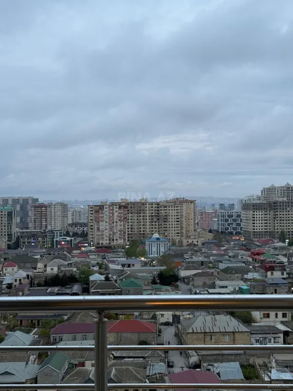 Satılır 3 otaqlı mənzil 110 m²