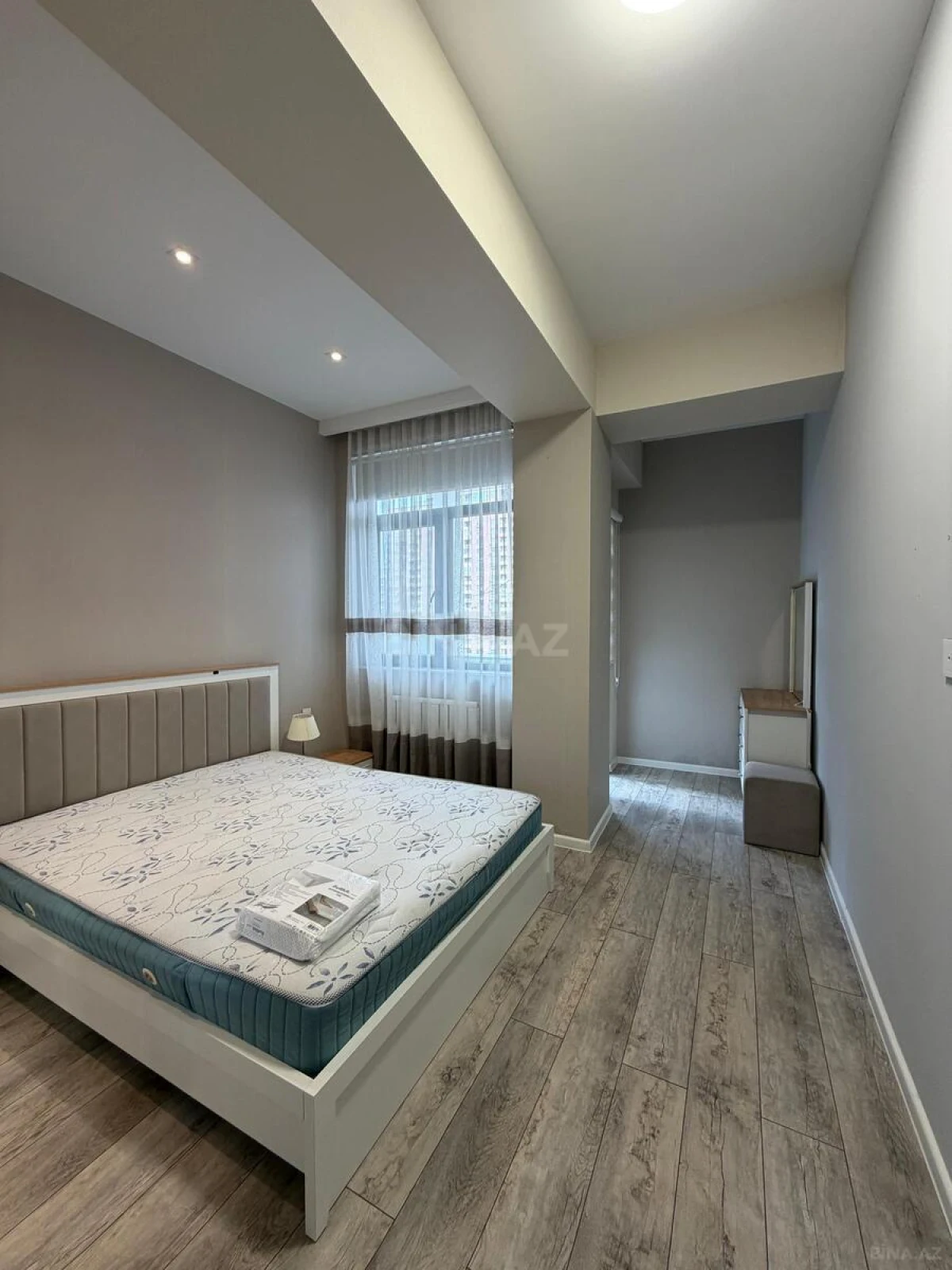 Kirayə verilir 2 otaqlı mənzil 70 m²