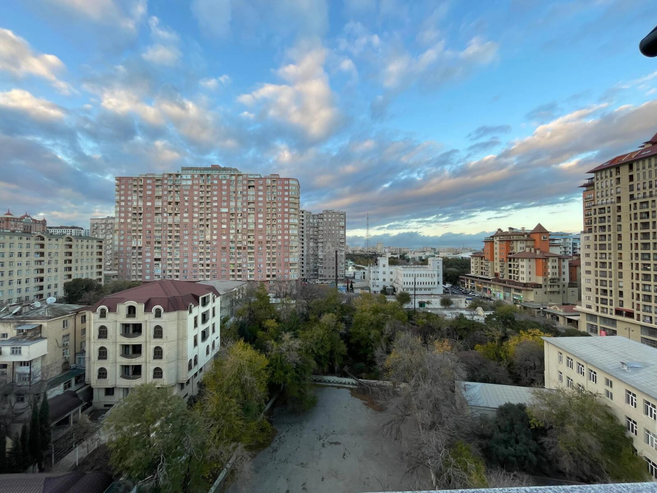 Kirayə verilir 2 otaqlı mənzil 70 m²