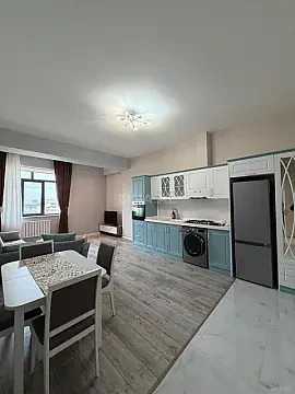 Kirayə verilir 2 otaqlı mənzil 70 m²