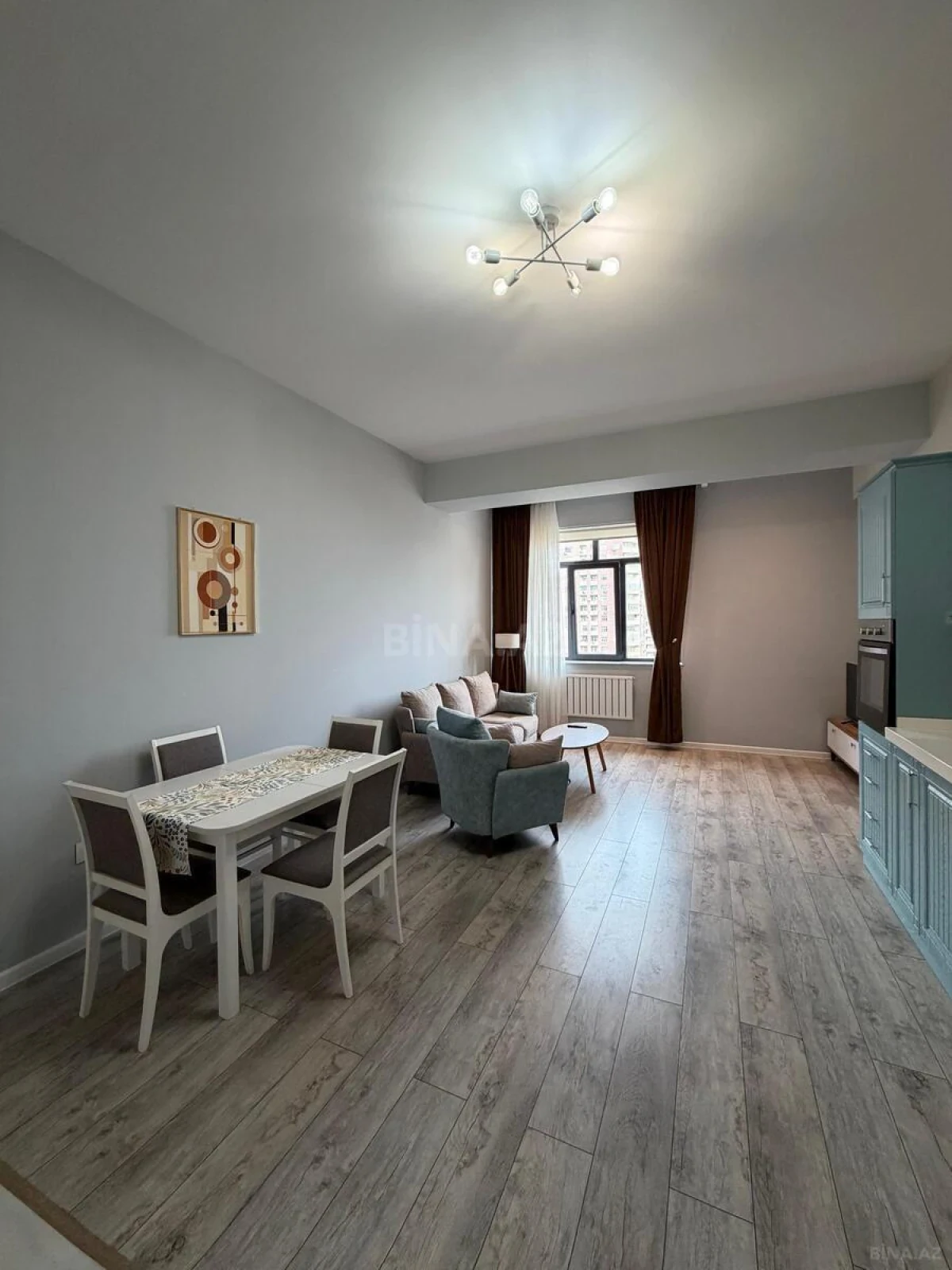 Kirayə verilir 2 otaqlı mənzil 70 m²