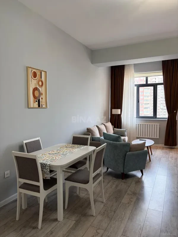 Kirayə verilir 2 otaqlı mənzil 70 m²