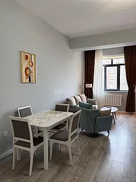 Kirayə verilir 2 otaqlı mənzil 70 m²