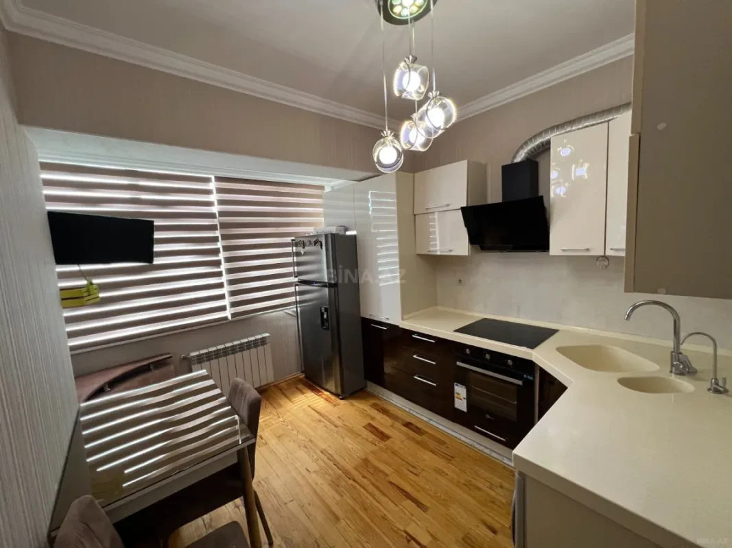 Satılır 2 otaqlı mənzil 73 m²