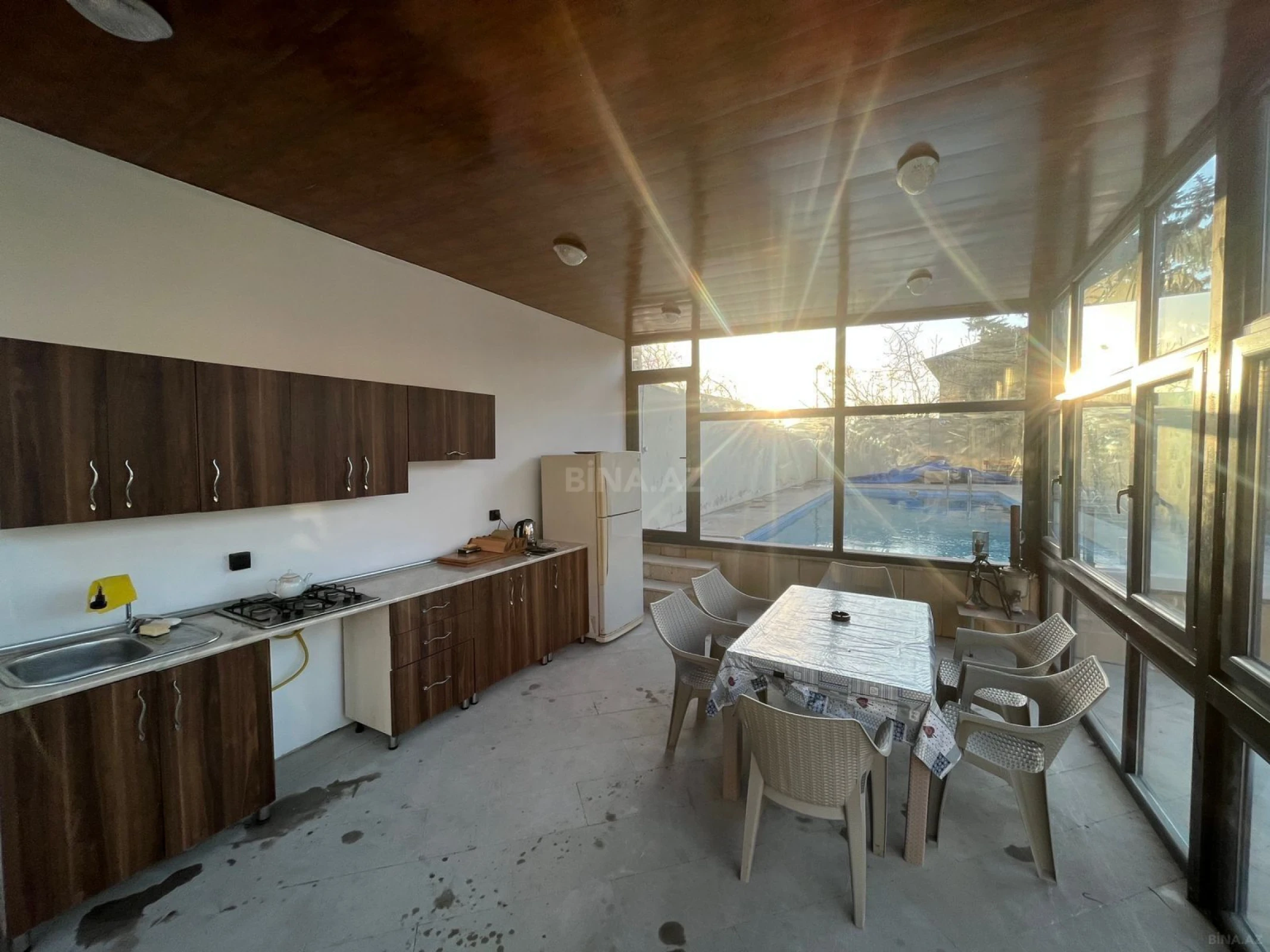 Kirayə verilir 5 otaqlı həyət evi 230 m²