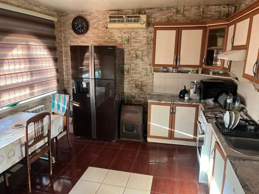 Kirayə verilir 5 otaqlı həyət evi 230 m²