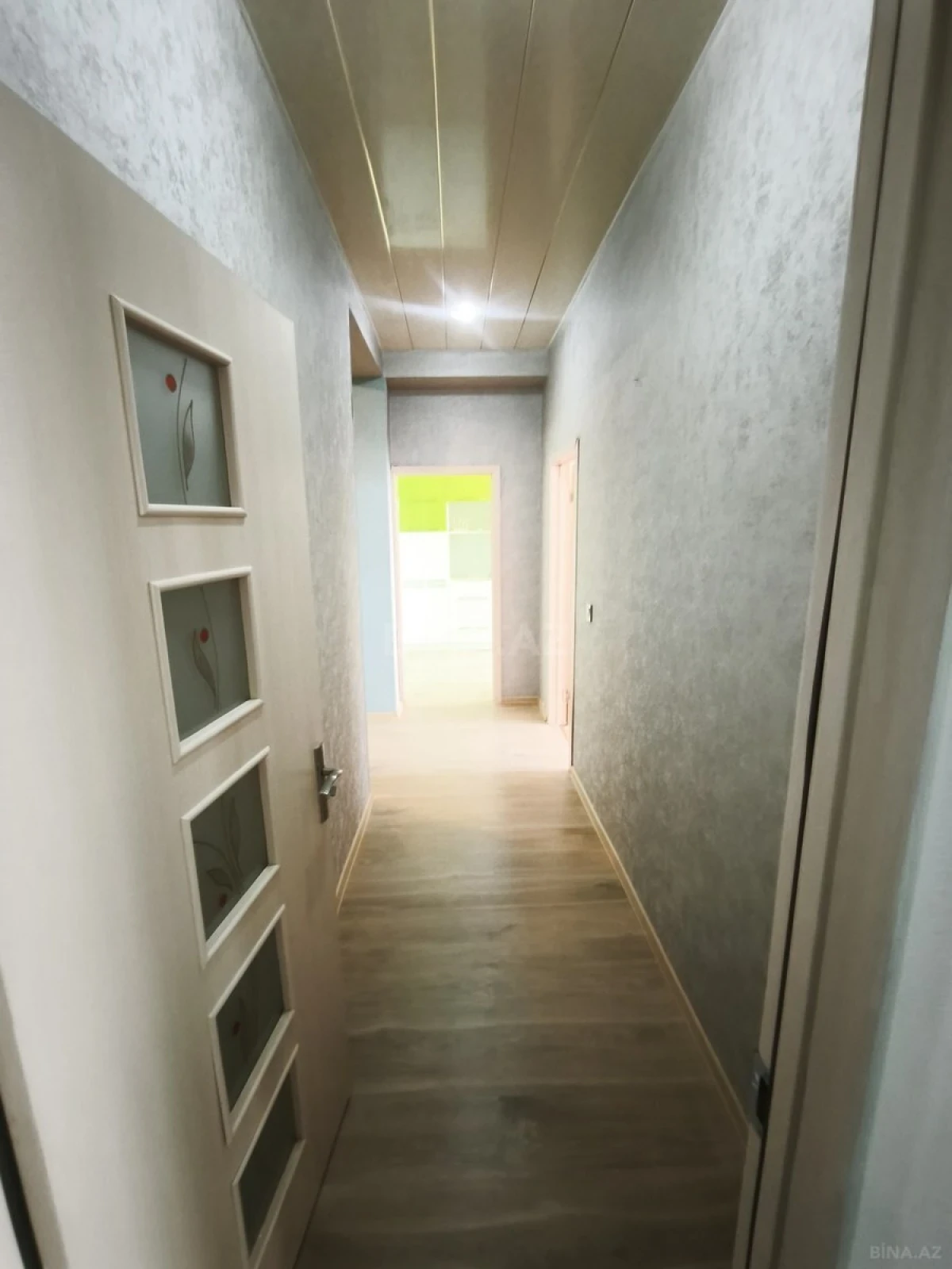 Kirayə verilir 2 otaqlı mənzil 100 m²