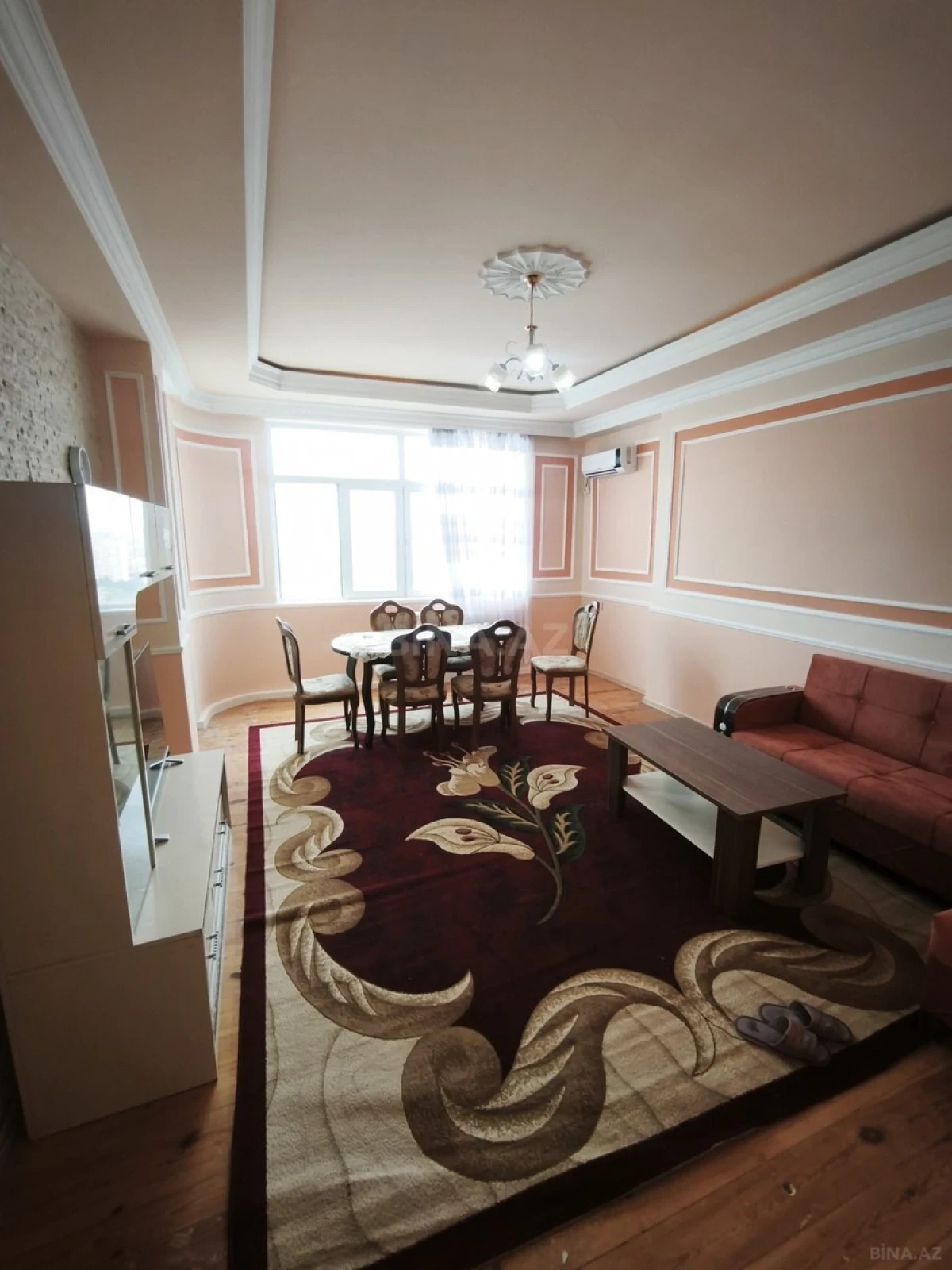 Kirayə verilir 2 otaqlı mənzil 100 m²