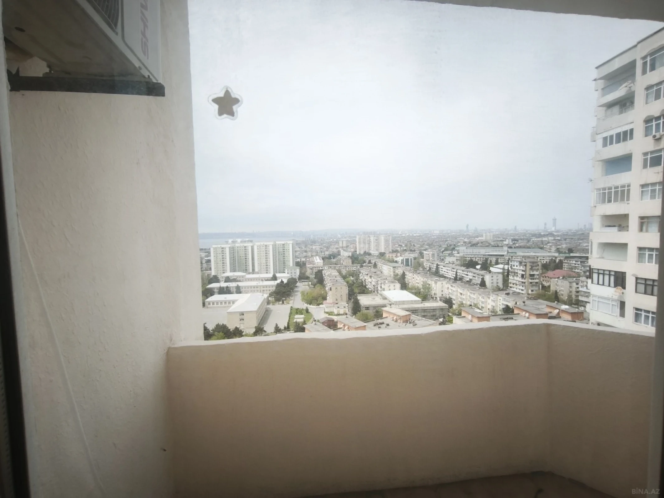 Kirayə verilir 2 otaqlı mənzil 100 m²