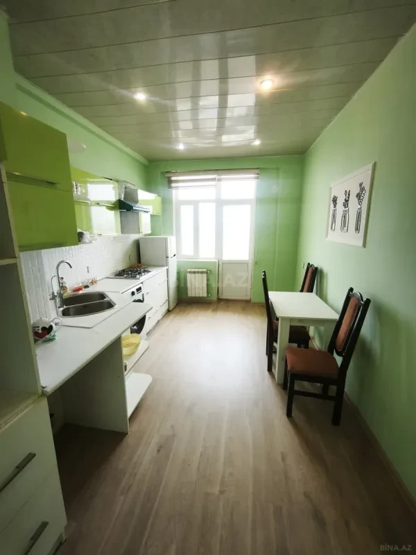 Kirayə verilir 2 otaqlı mənzil 100 m²