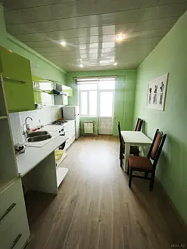 Kirayə verilir 2 otaqlı mənzil 100 m²