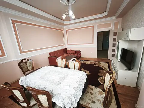 Kirayə verilir 2 otaqlı mənzil 100 m²