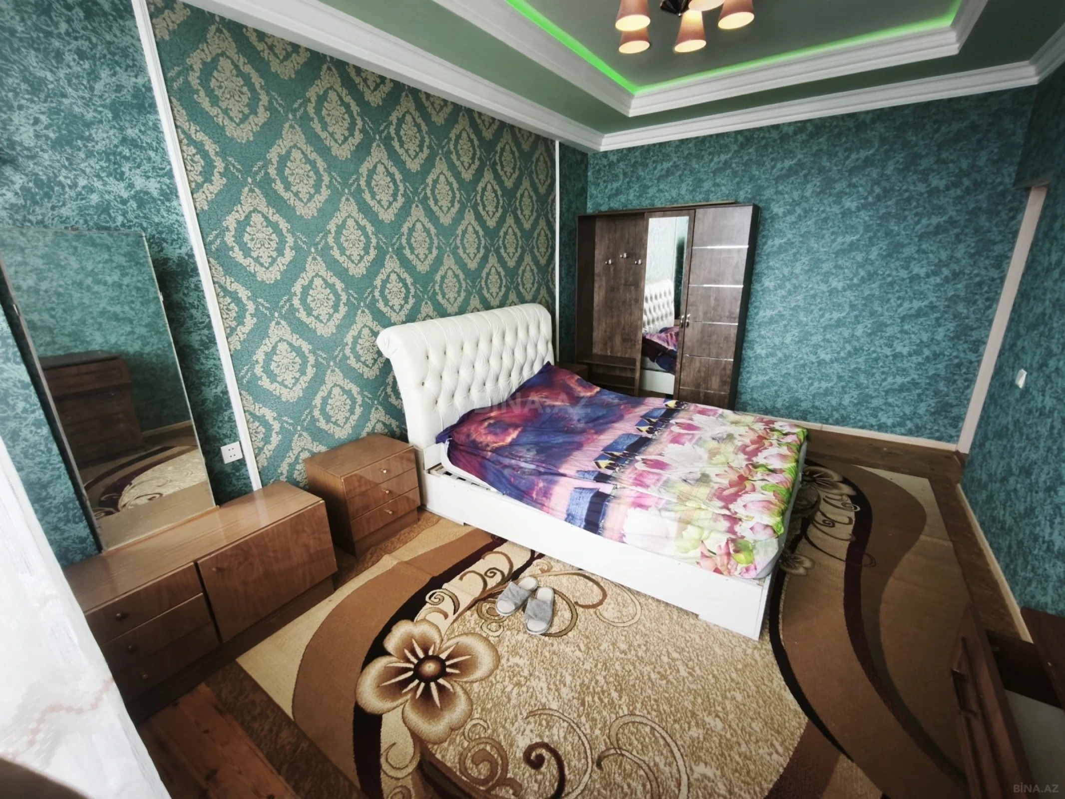 Kirayə verilir 2 otaqlı mənzil 100 m²