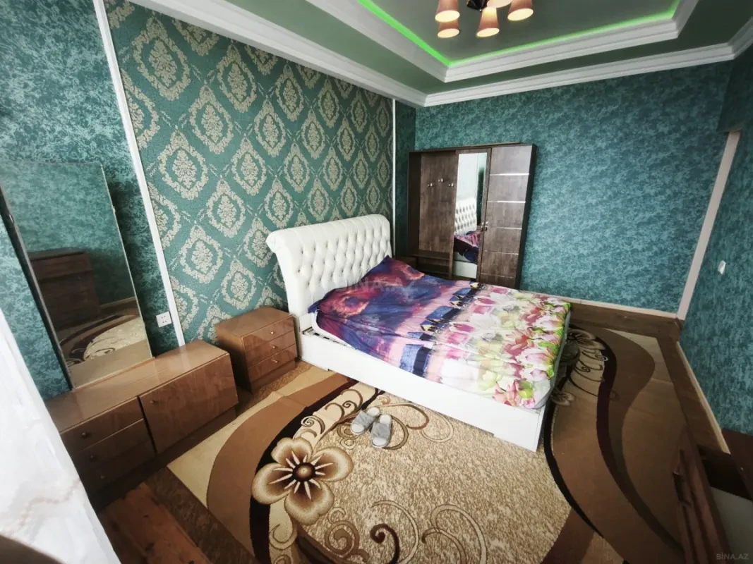 Kirayə verilir 2 otaqlı mənzil 100 m²