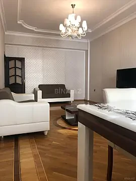 Kirayə verilir 3 otaqlı mənzil 91 m²