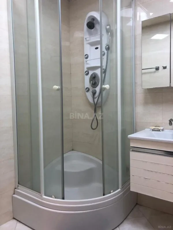 Kirayə verilir 3 otaqlı mənzil 91 m²