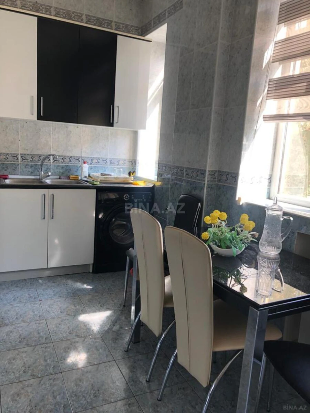 Kirayə verilir 3 otaqlı mənzil 91 m²