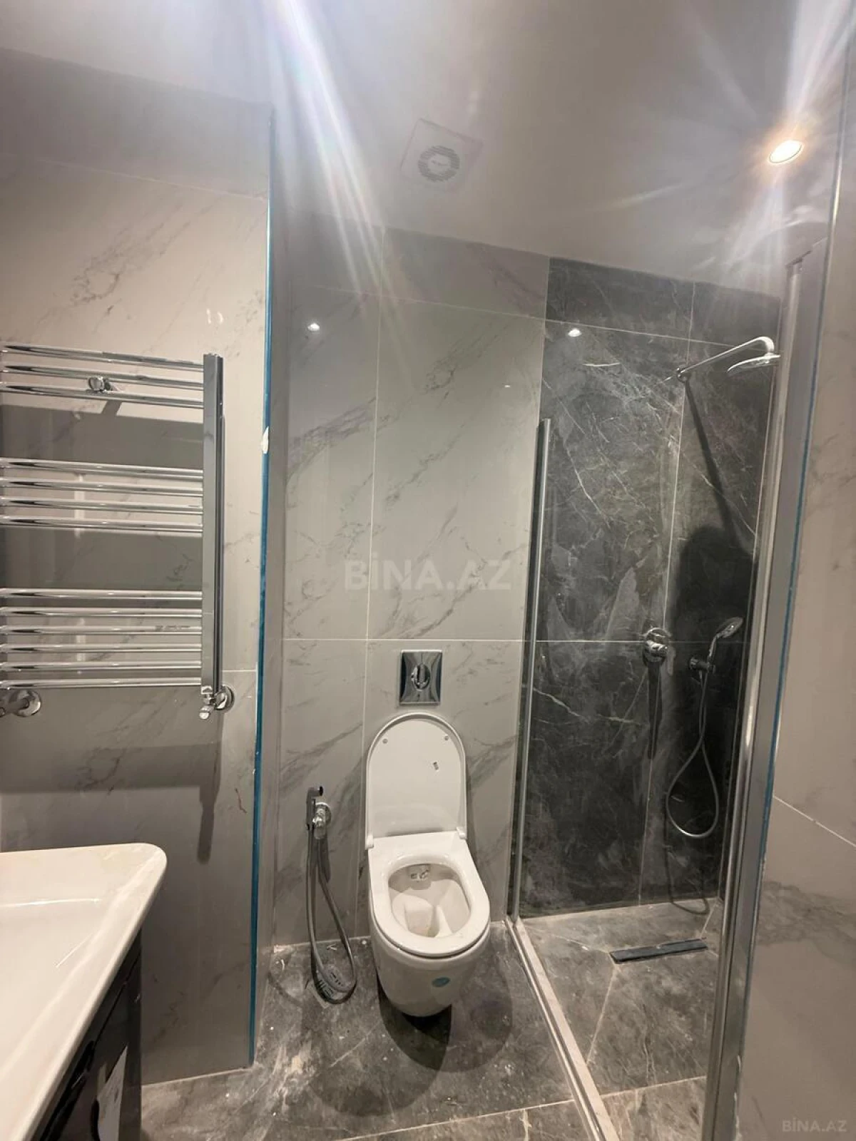 Satılır 2 otaqlı mənzil 49 m²