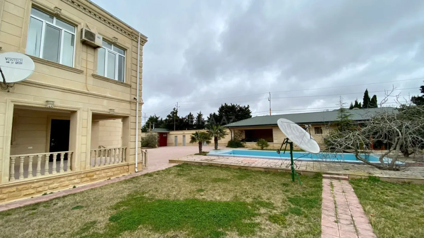 Kirayə verilir 6 otaqlı həyət evi 350 m²