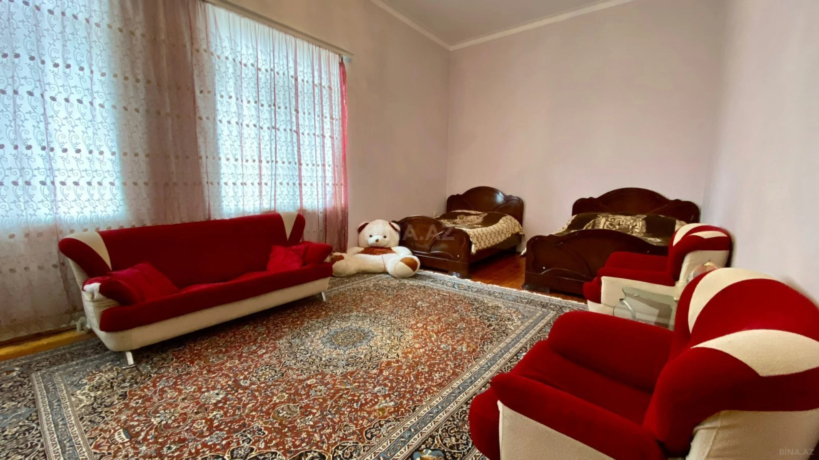 Kirayə verilir 6 otaqlı həyət evi 350 m²