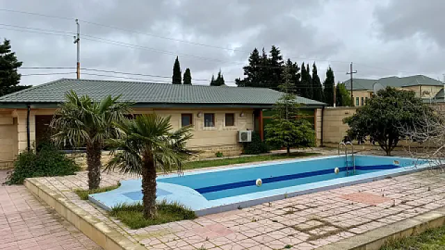 Kirayə verilir 6 otaqlı həyət evi 350 m²