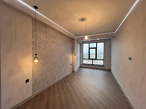 Satılır 3 otaqlı mənzil 98 m²